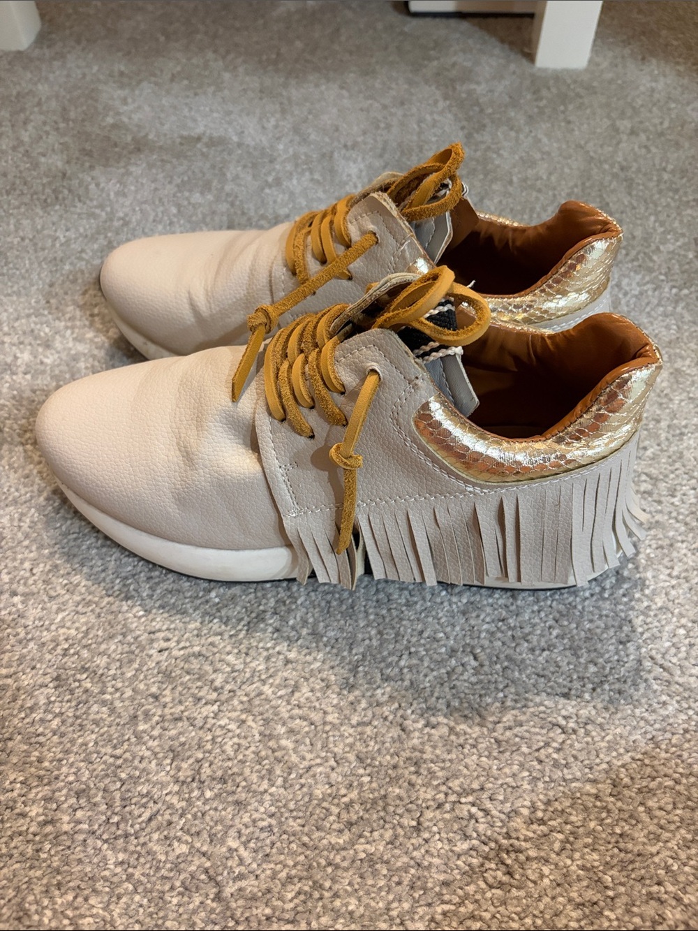 ShuShop Fringe Lace-Up Sneakers
